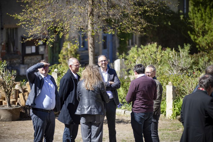Gäste des MEISSNER LANDES auf dem WohnkulturGut in Riesa OT Gostewitz 